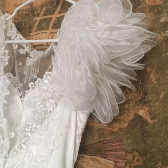 Vintage wedding dress 90 beast 30 waist 36 , 90 inches long - Picture 12 of 12